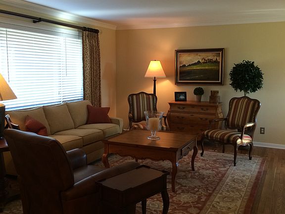 3rd image of 7107 Cherrywood Ln