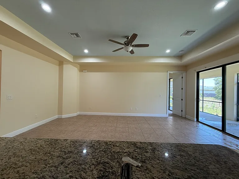 6531 Cedarwood Ave — Photo 7