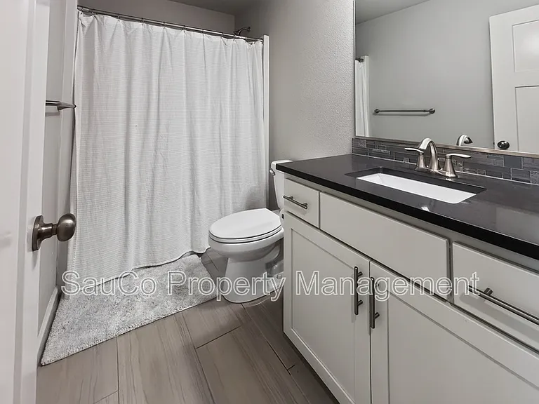 7729 SE Kinnaman St #1 — Photo 6