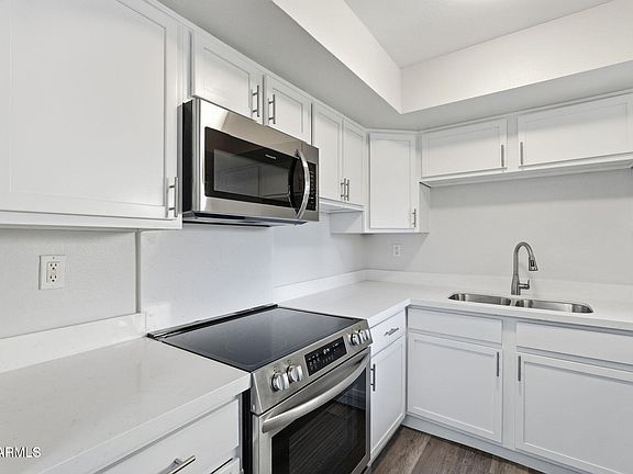 3rd image of 8260 E ARABIAN Trail #257