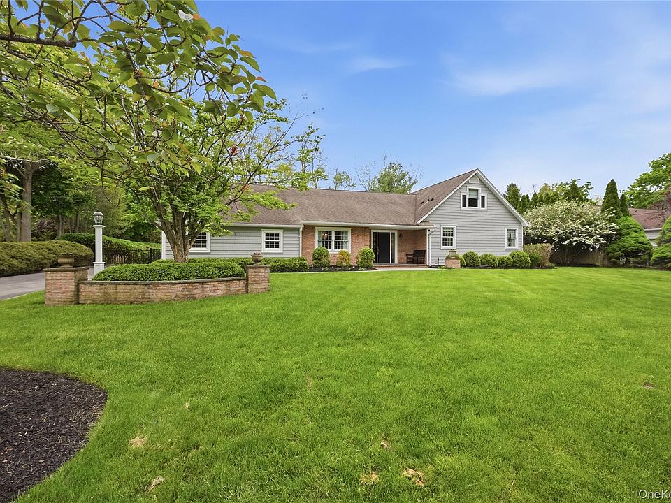 1st image of 8 Brandywine Drive