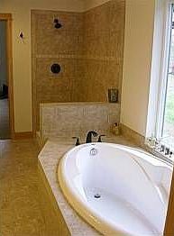 5th image of 6018 Pahrmann Pl NW