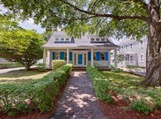 14 Hayden Rowe St, Hopkinton, MA 01748