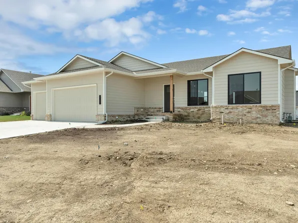 5039 N Highland St, Wichita, KS 67220