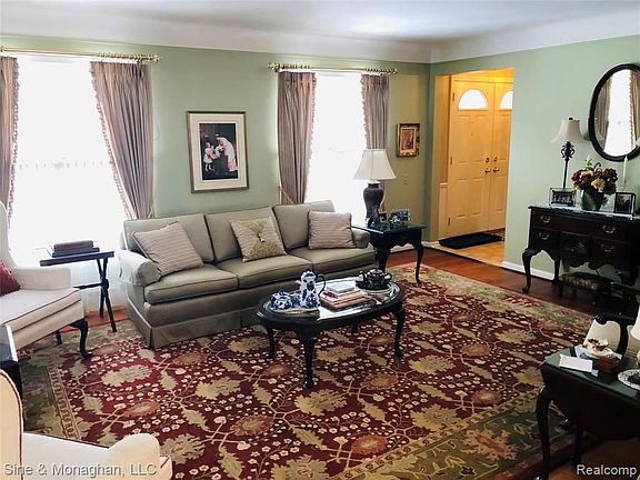 2nd image of 1365 Blairmoor Ct
