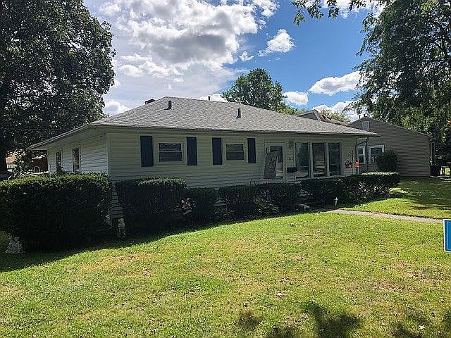 2nd image of 1355 Fleetwood Dr