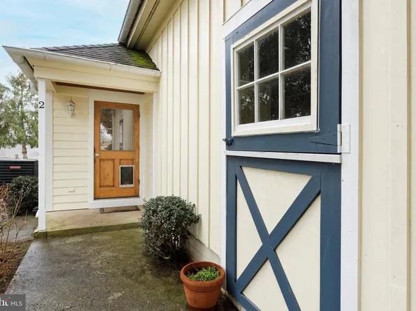 2211 Hatchers Mill Rd APT 2, Marshall, VA 20115