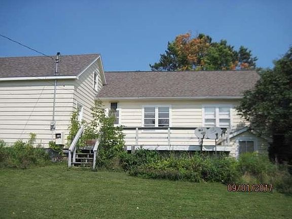 2nd image of 371 E 3rd St #E