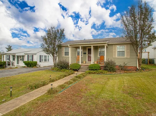 113 Englewood Rd, Cammack Village, AR 72207