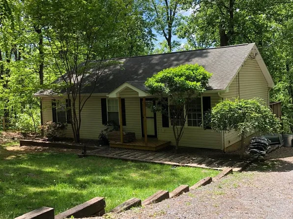 997 Wilderness Rd, Linden, VA 22642