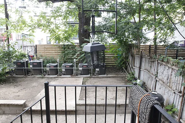 Rented by Lofts and Flats LLC | media 17