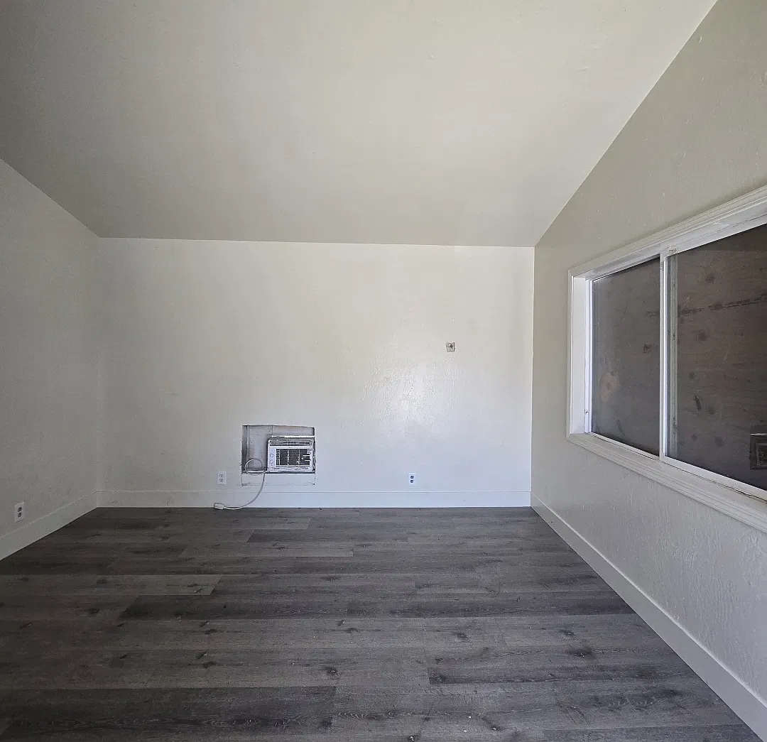 1 bed, 490 sqft, $1,095 — Photo 2