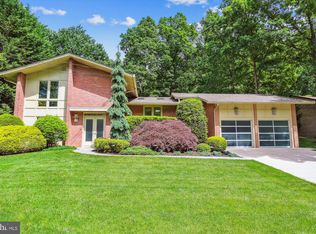 9517 Starmont Rd, Bethesda, MD 20817