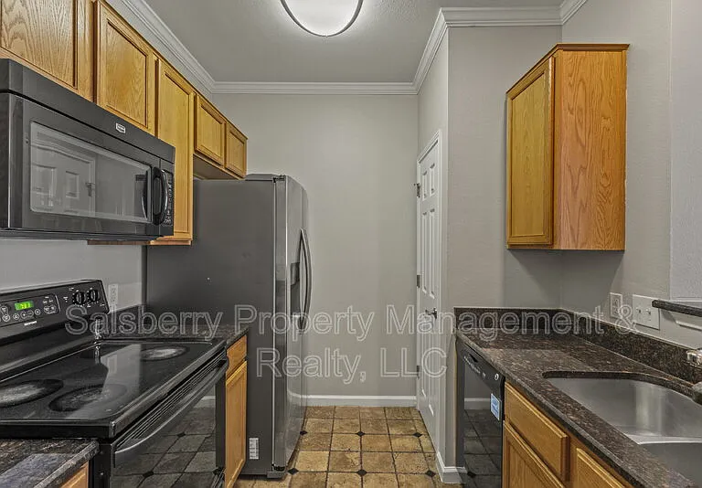 8015 Ederville Cir — Photo 7