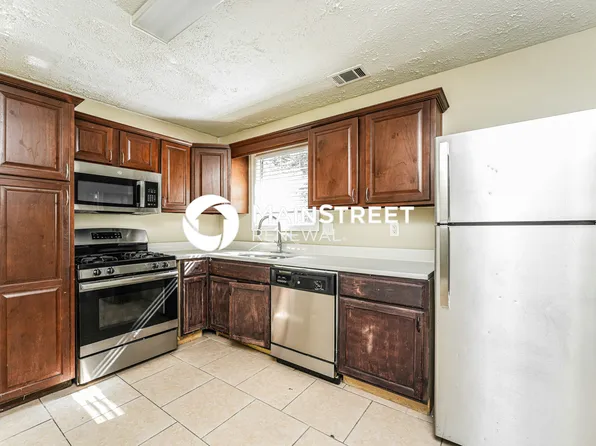 2568 Creek Ter, Snellville, GA 30078