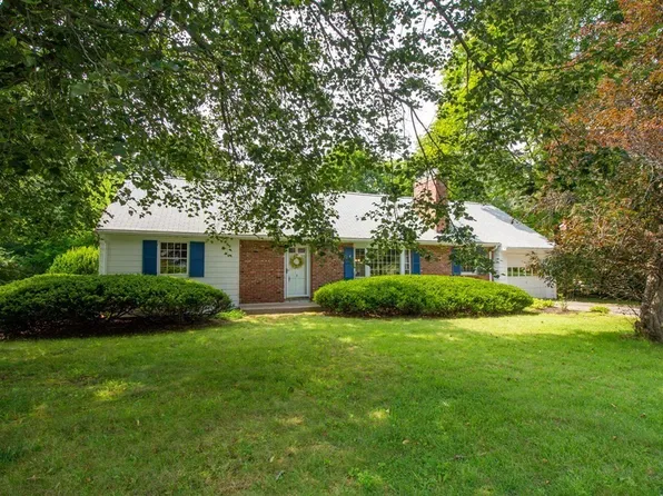 3 Brookside Cir, Acton, MA 01720