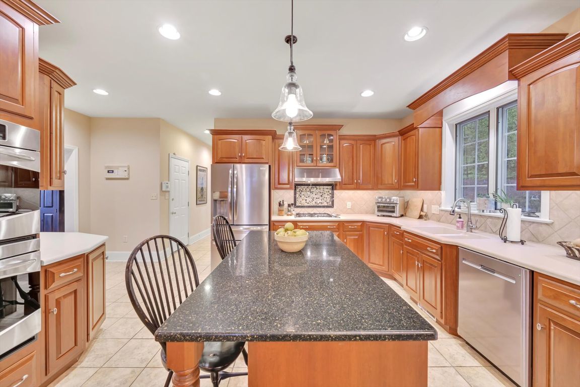 12-Kitchen