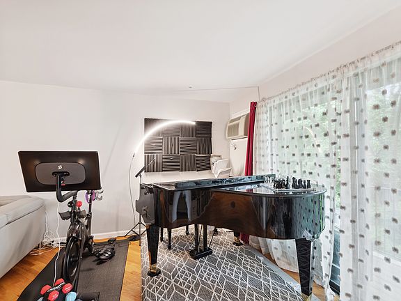 3rd image of 500 Central Park Ave APT 135