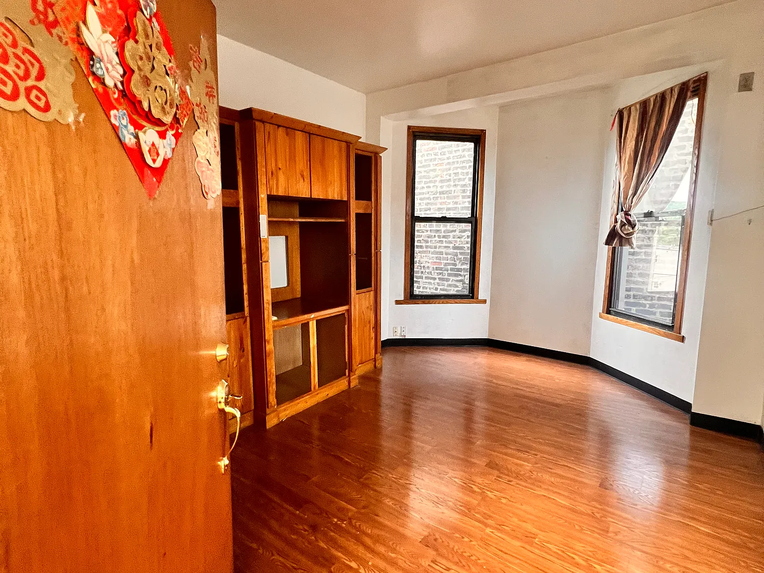 3 bed, 1400 sqft, $1,700 — Photo 4