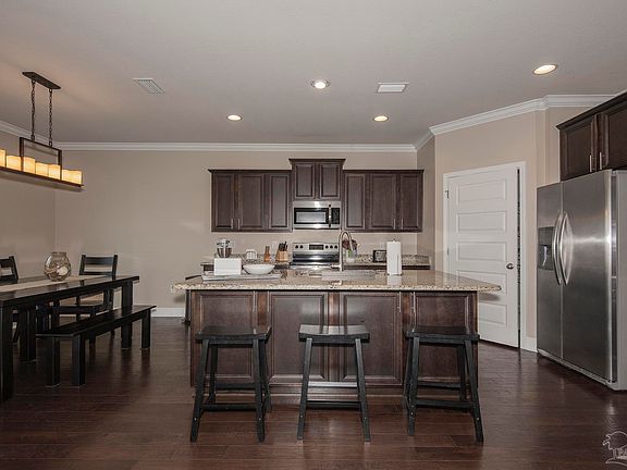 3rd image of 4456 Oak Orchard Cir