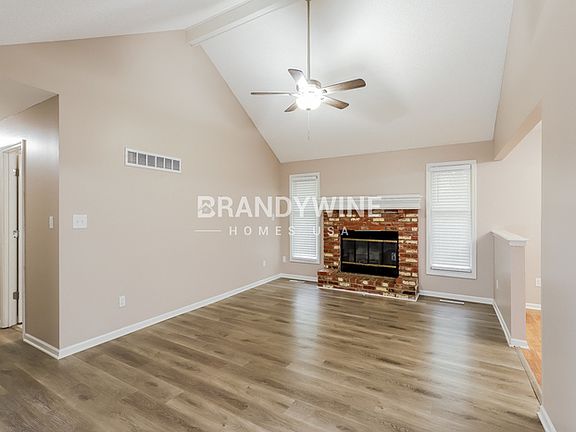3rd image of 2720 Ringo Rd
