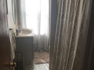 295 Auburn St FLOOR 2, Cranston, RI 02910