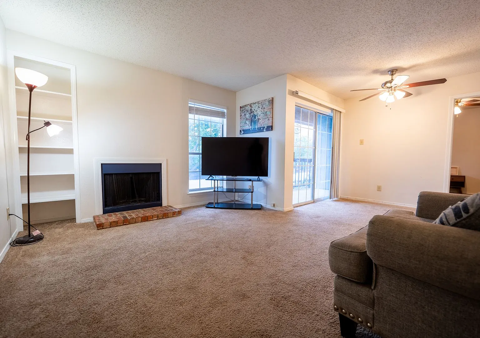 18333 Roehampton Dr — Photo 1