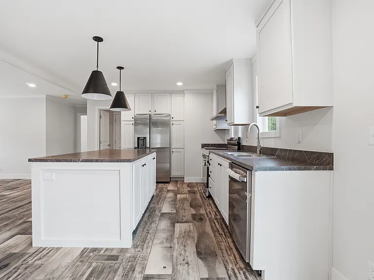51 Drummond Dr SW — Photo 27