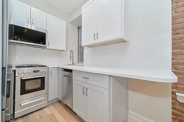 Rented by Living New York | media 14