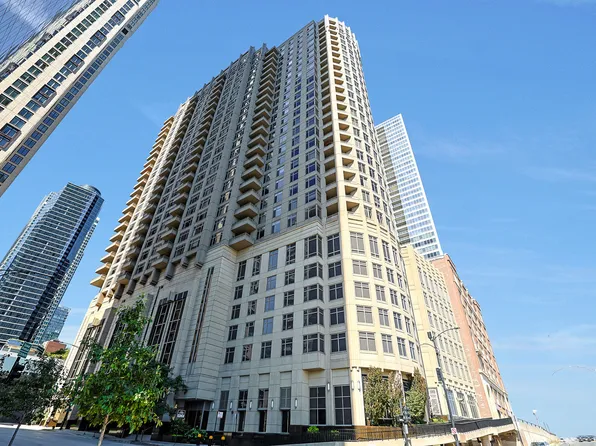 530 N Lake Shore Dr APT 2101, Chicago, IL 60611