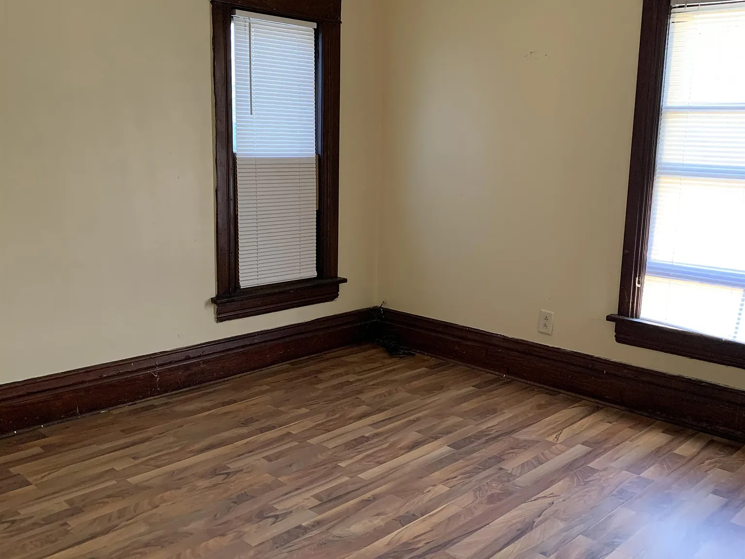 314 E Mullan Ave - 1/2 — Photo 3