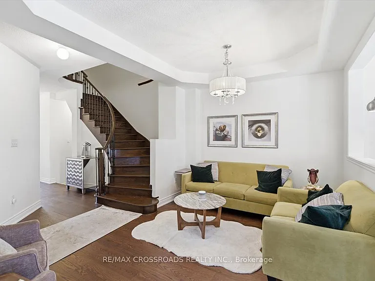 8 Culver Ln — Photo 8