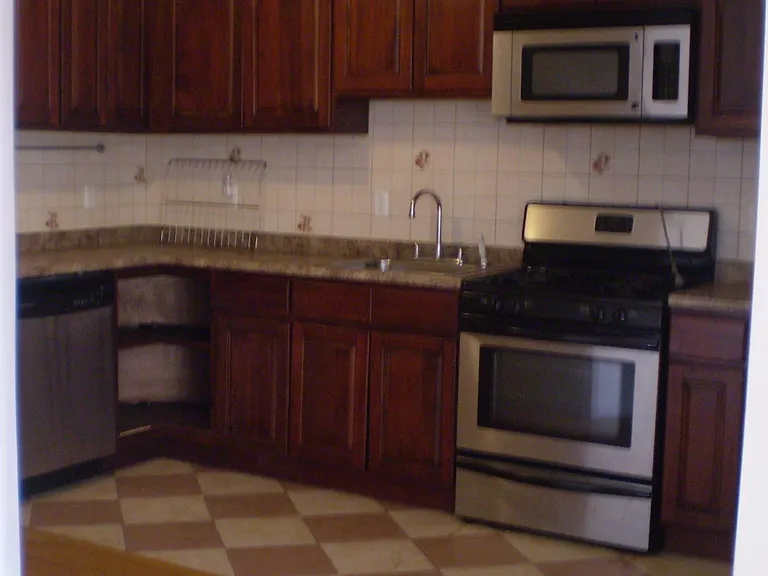 14 Bryant Ave #2 — Photo 9