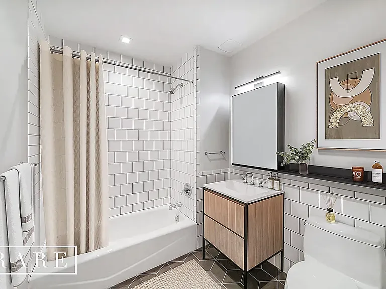 625 Driggs Ave #4J — Photo 5