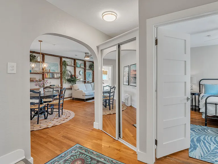 276 Brookline Ave — Photo 16
