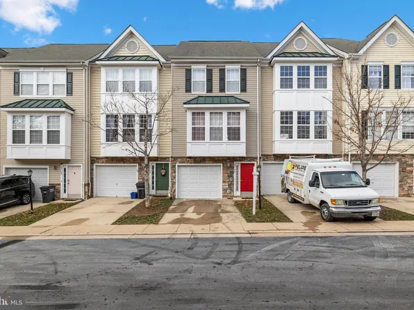23186 Blackthorn Sq, Sterling, VA 20166
