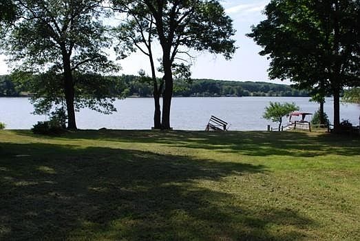 1st image of W5619 Island Dr