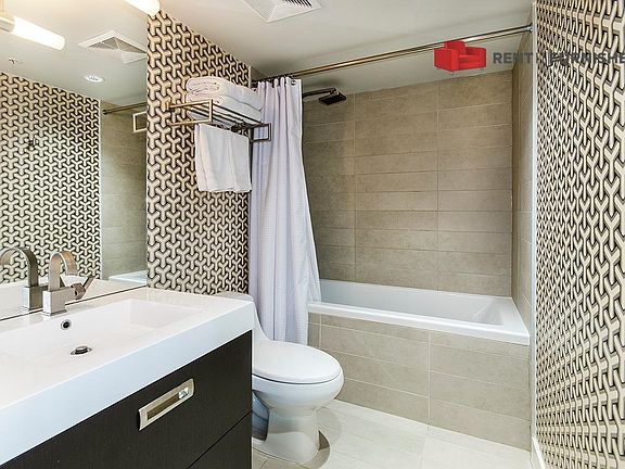 4th image of 1055 Richards St #1603