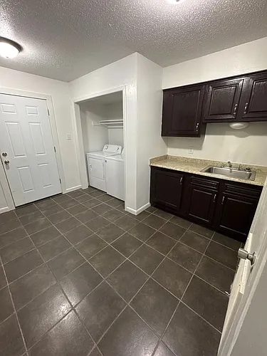 Floor plan B