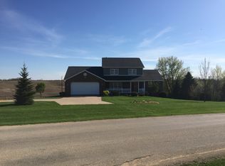 4083 Plum Hollow Rd, Hazel Green, WI 53811