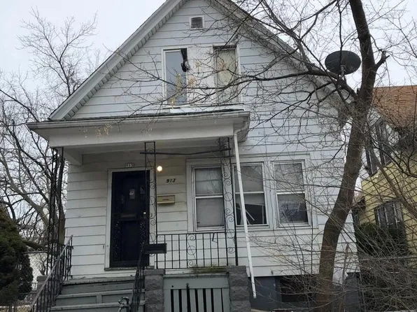 913 W Hadley STREET, Milwaukee, WI 53206