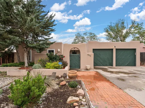 2906 Camino Esquinas, Santa Fe, NM 87507