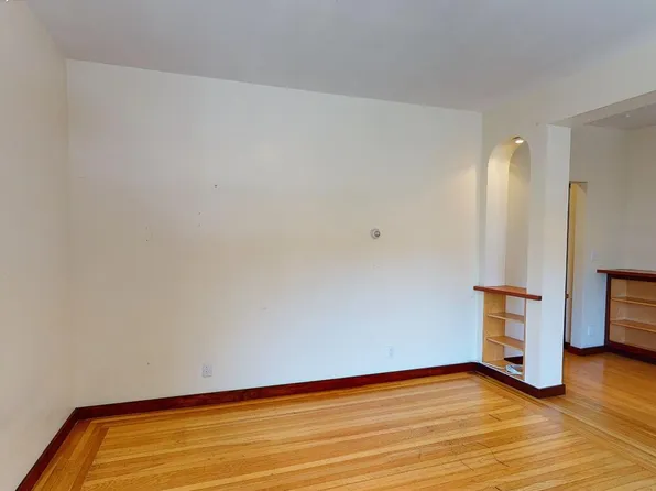 2340 Hilgard Ave #B-1, Berkeley, CA 94709