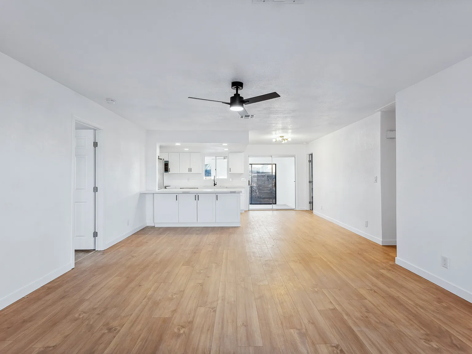590 Holly Street - 1 — Photo 4