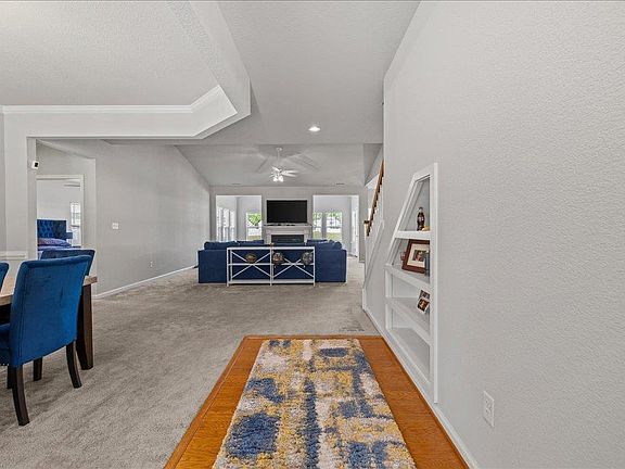 4th image of 2031 Herons Pointe Ln