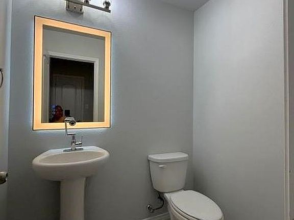 4th image of 5611 Lone Star Loop