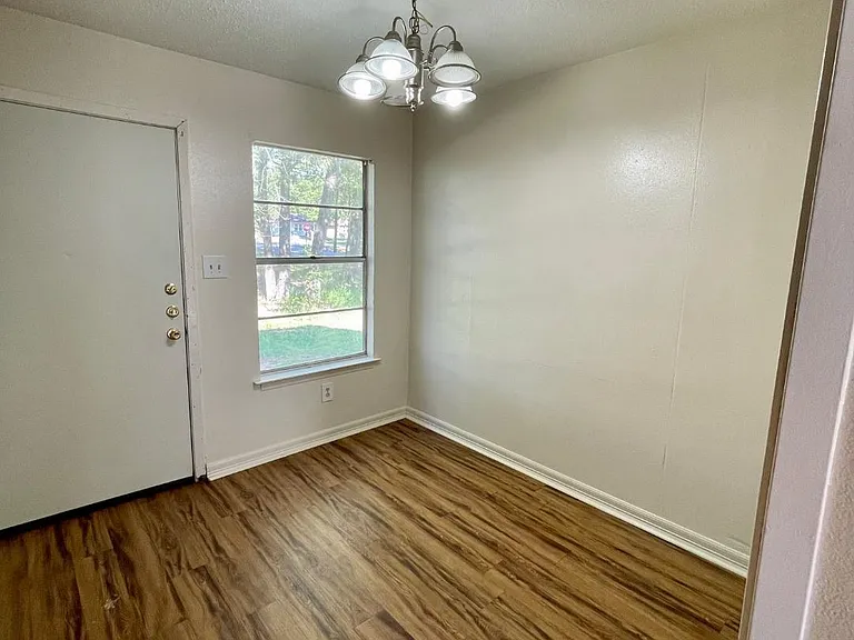 130 Jackson St #1 — Photo 6