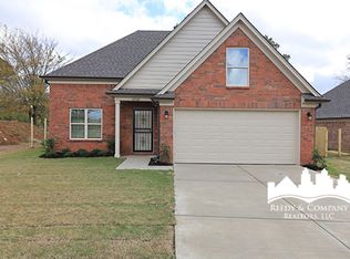 6068 Humphreys Dr, Olive Branch, MS 38654