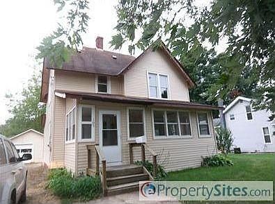 1st image of 105 W Wayne St