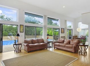 198 Flying Point Rd, Water Mill, NY 11968